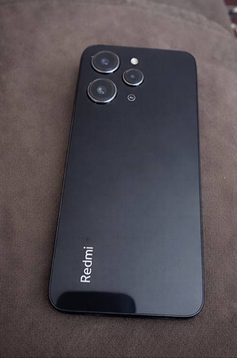 Xiaomi Redmi 12 
